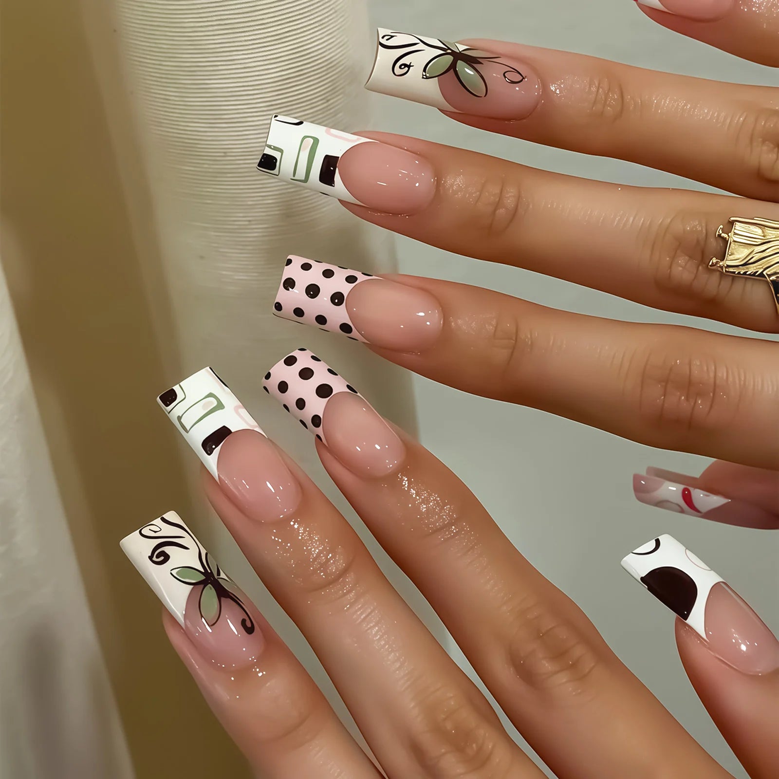 24Pcs Square Press on Nails