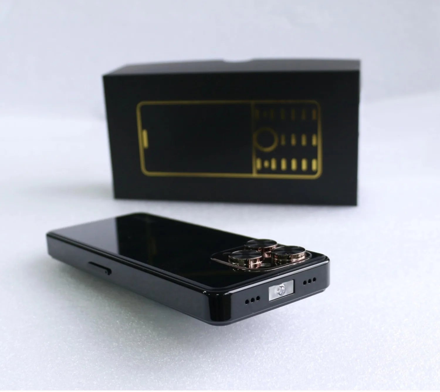 4G LTE 3.5" Touchscreen Keypad Smartphone