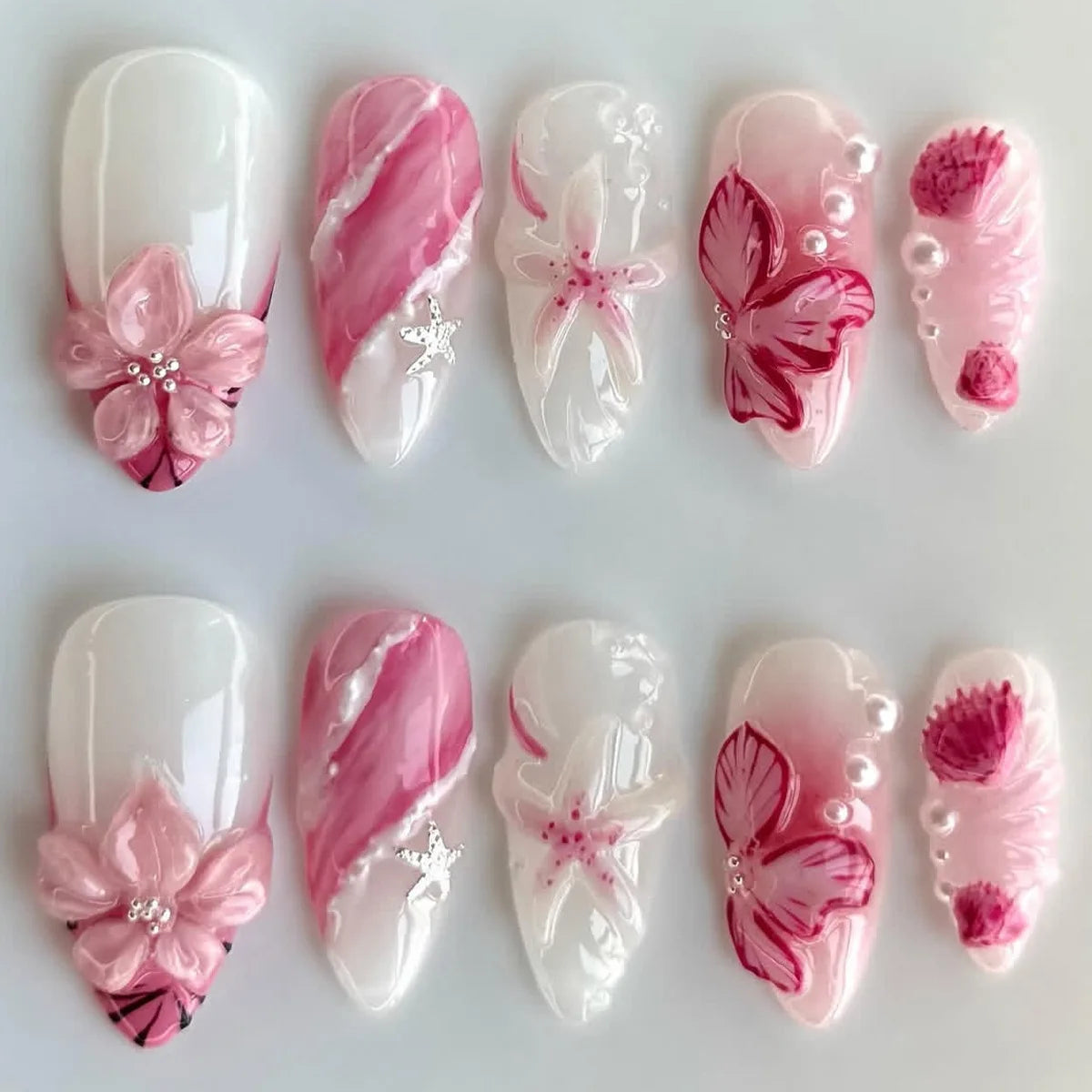 24Pcs Mid-length Gilded Almond Nails Set Press on Nails