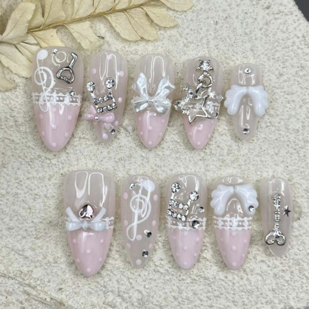 10pcs Musical Notes Pink Retro Press on Nails