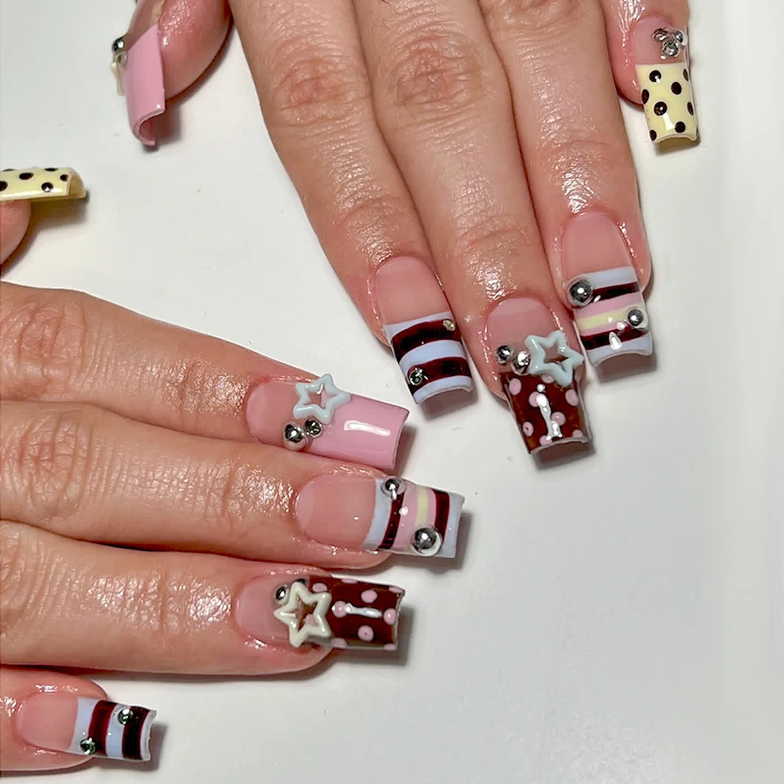 24Pcs Square Press on Nails