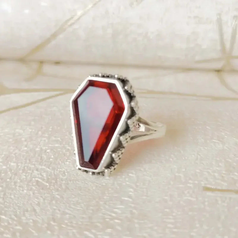 Retro Imitate Garnet Coffin Shape Silver Ring
