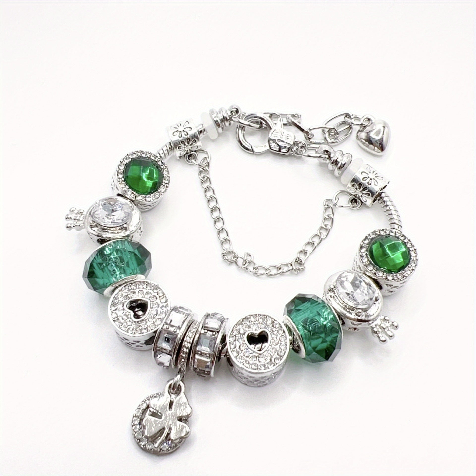 Elegant Green Four-Leaf Clover Pendant Bracelet